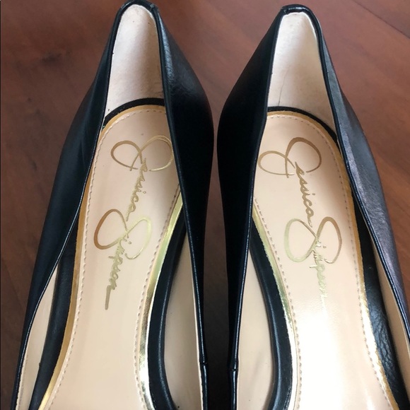 Shoes - Picture 4 of 5